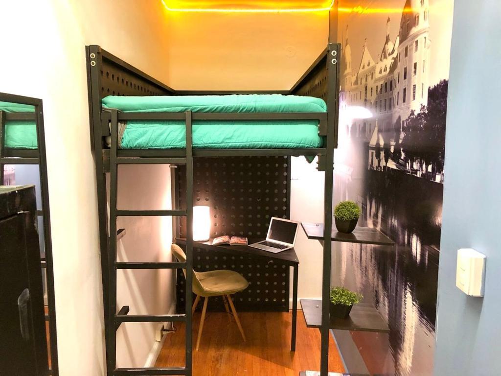 Roomies Hostel Condesa Mexico City Exterior photo